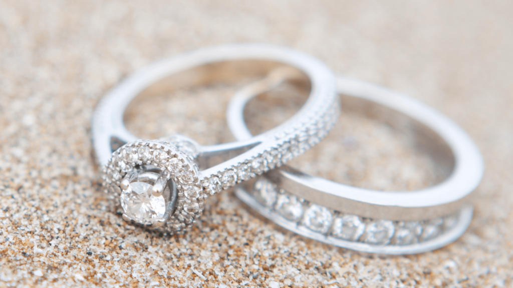 How to Pick a Wedding Band To Match Your Engagement Ring | Allurez ...